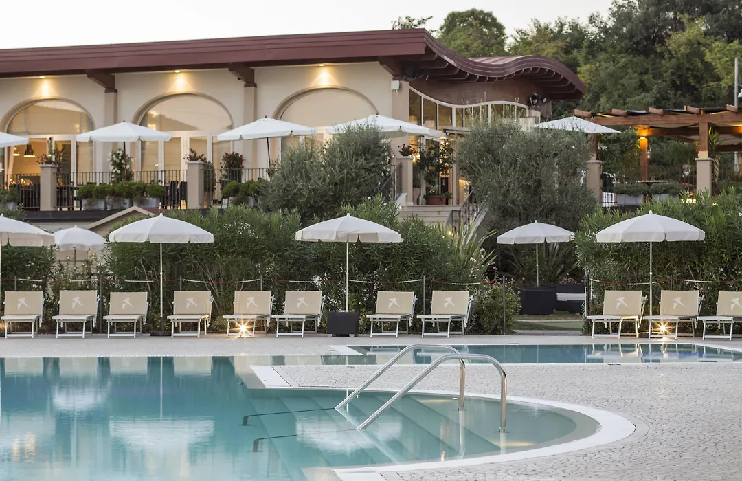 Lake Garda Resort-1